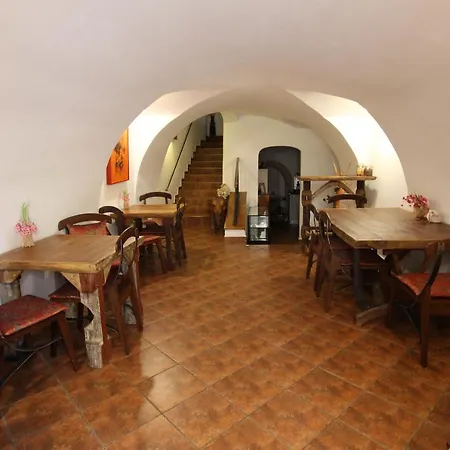House Of Roses Homestay